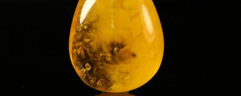 琥珀是一种透明的什么