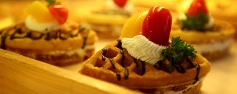 学蛋糕学费一般多少钱